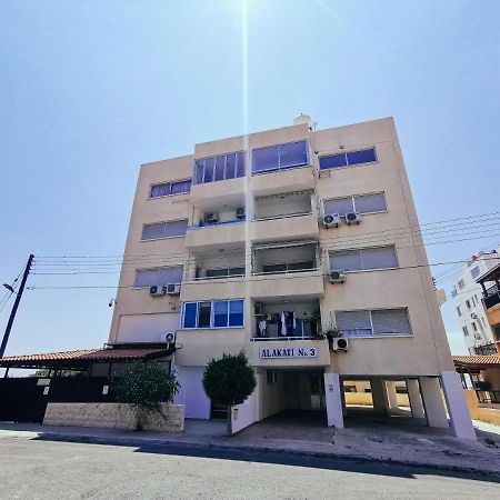 Mackenzie Seaview Paradise Ларнака Экстерьер фото
