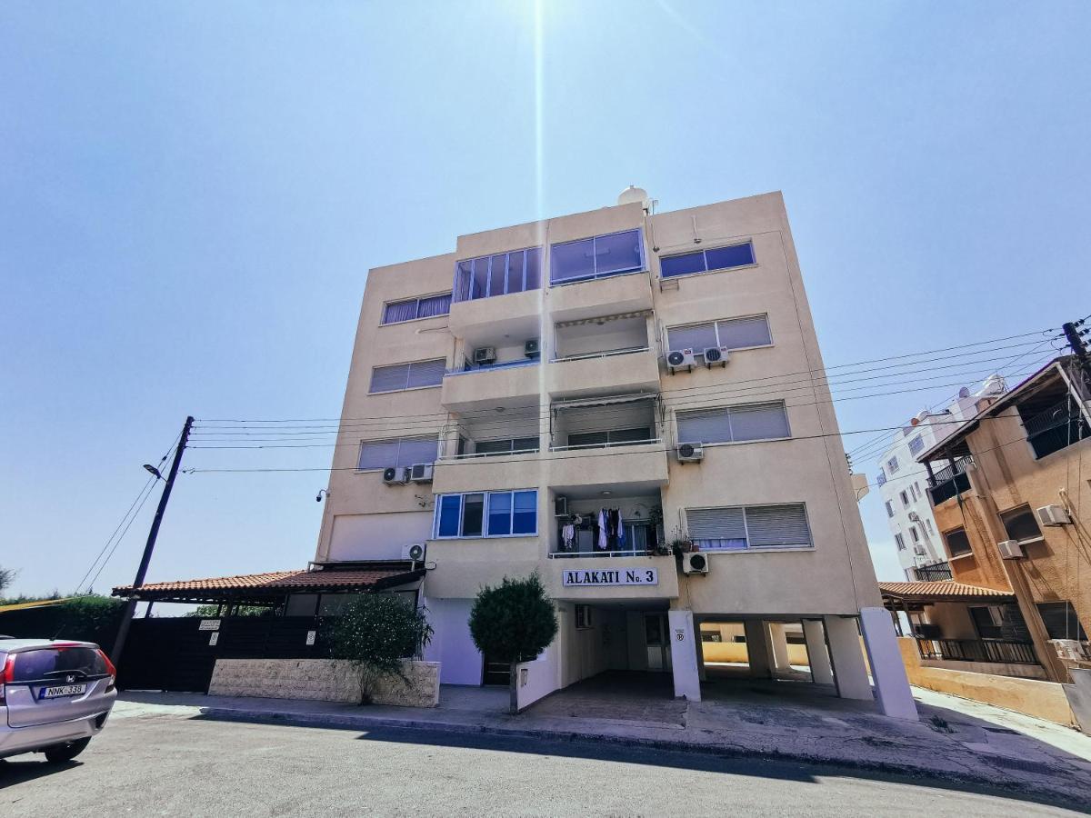 Mackenzie Seaview Paradise Ларнака Экстерьер фото